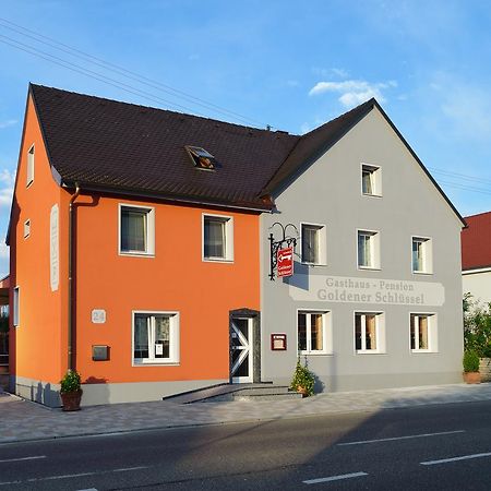 Goldener Schluessel Mit Gaestehaus Sina Nordlingen Bagian luar foto